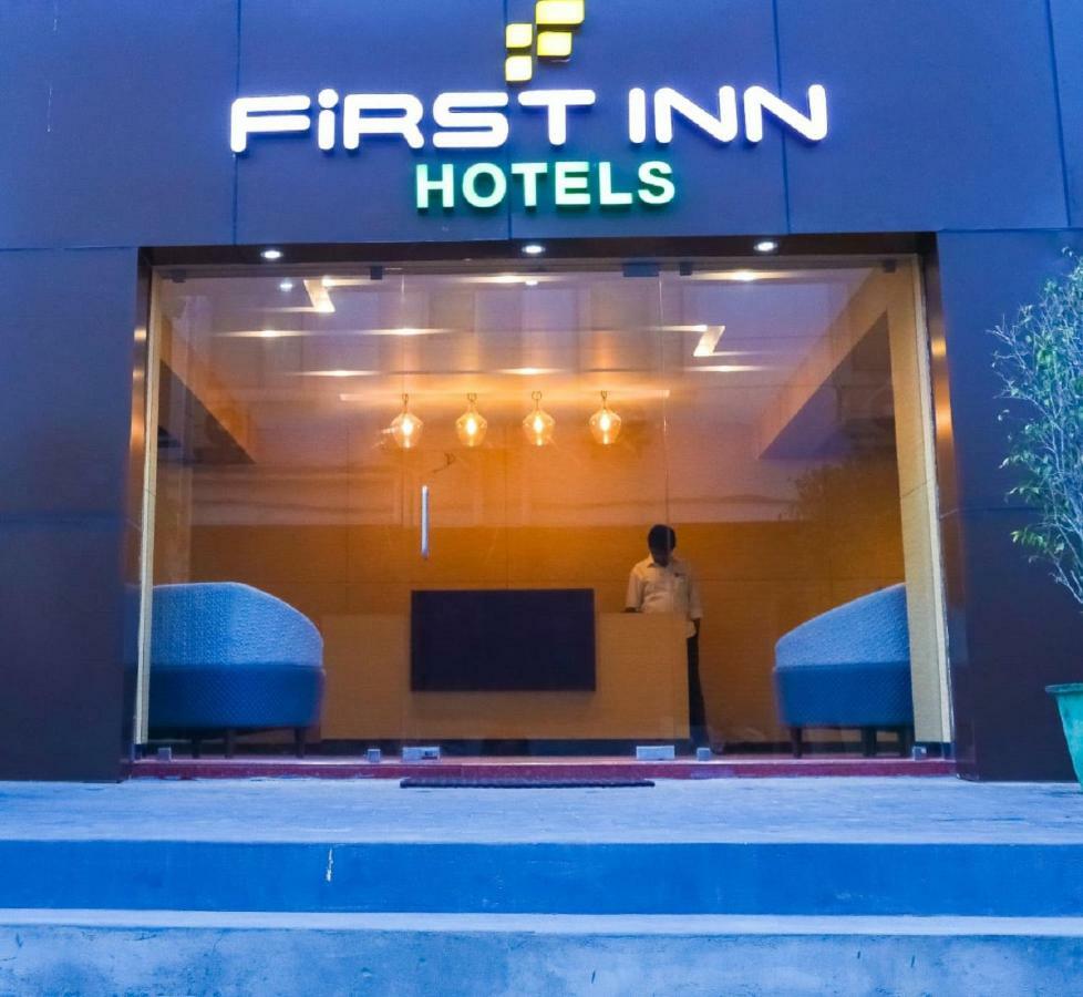 First Inn Hotels Chennai Exterior foto